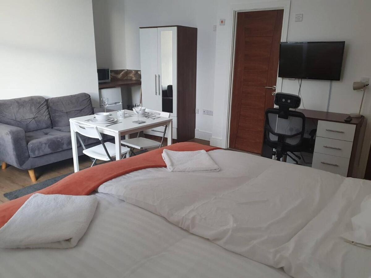 Sav Apartments Regent Leicester Room photo
